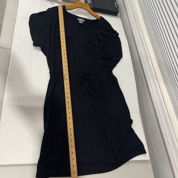 Neiman Marcus Women M Black Short Sleeve Dress PullOver Light Weight Classic Biz - Picture 7 of 8